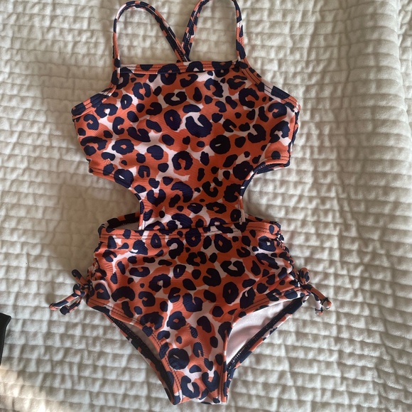 TODDLER GIRL CAT & JACK ANIMAL PRINT CUT OUT SIDES ONE PIECE BATHING SUIT 2T - Picture 1 of 5
